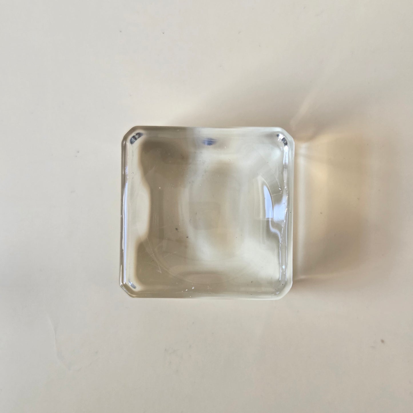 Clear Sphere Stand